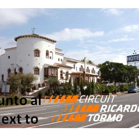 Hotel La Carreta Chiva Exteriör bild