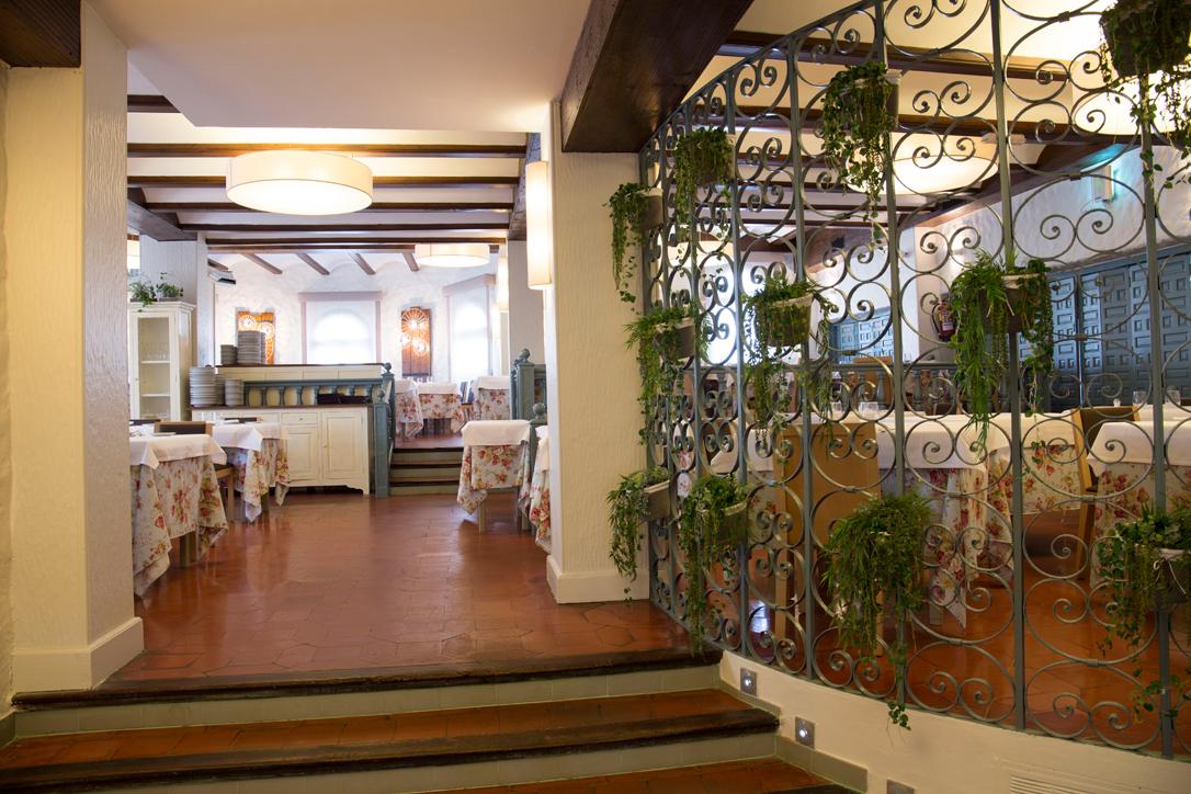 Hotel La Carreta Chiva Exteriör bild