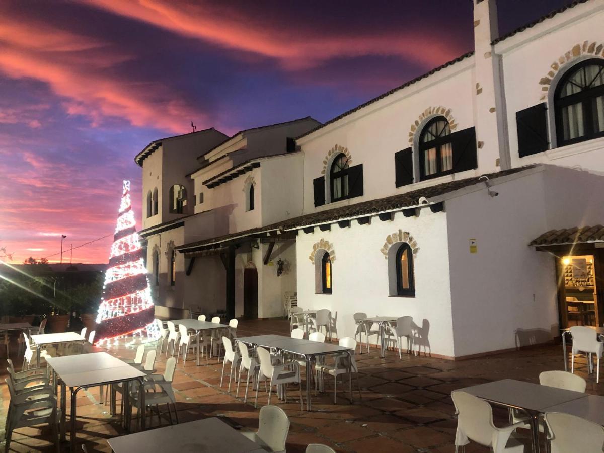 Hotel La Carreta Chiva Exteriör bild